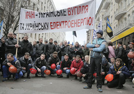 СБУ считает протест шахтеров попыткой захвата власти. И даже открыла дело по поводу акций протестов горняков. Так и до Майдана ведь, доберутся...