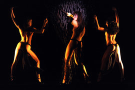 девушки, танец