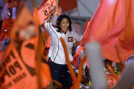 Спрос на диктаторов растет. Фухимори возвращается