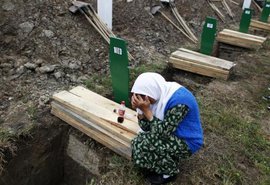 Эксперт Михаил Нейжмаков рассказал Pravda.Ru почему так сильно расходятся позиции России и Запада по резолюции о геноциде в Сребренице