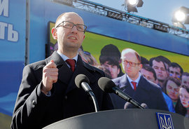 Арсений Яценюк принял "сигнал" о нападении от Юлии Тимошенко. Что рассорило бывших союзников: 