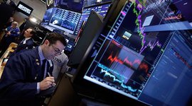 Цены на нефть падают не по законам экономики