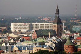 Призрак "вежливого человека" бродит по Прибалтике