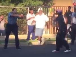 В Вашингтоне полицейский расстрелял афроамериканку. Видео