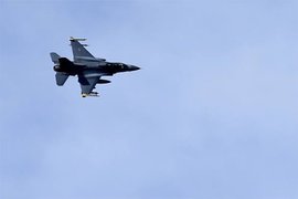 США отправили в Турцию истребители F-16 для борьбы с "Исламским государством"