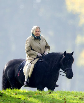 Елизавета вторая, Англия