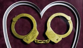 Золотые наручники