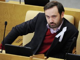 Илью Пономарева могут лишить депутатской неприкосновенности