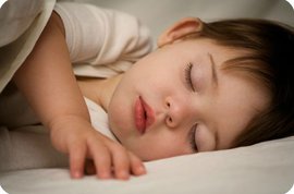 Как заставить ребенка лечь спать?