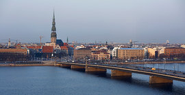 Премьер Латвии экстренно созывает совещание из-за санкций России