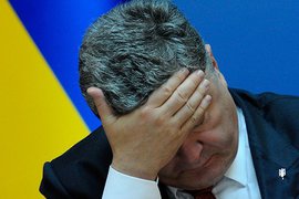 Небо. Самолет. Порошенко