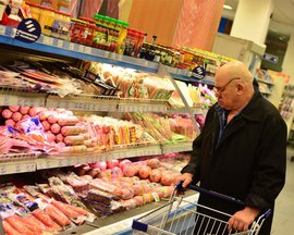 'Инфляция в России может составлять десятки процентов', - заявил в интервью Pravda.Ru член совета Банка БКФ Максим Осадчий. Подробнее: 