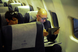 Яценюк 'победил' неизвестных олигархов