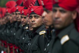 Правительство Индии намерено запретить производство, продажу и покупку пластиковых национальных флагов в стране