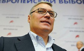 СМИ утверждают, что лидер ПАРНАС Михаил Касьянов предпочел нежиться на курорте, нежели заниматься выборами и посетить совещание в АП РФ
