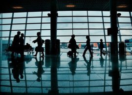 Стало известно, какое количество иностранцев покинуло Россию в прошлом году