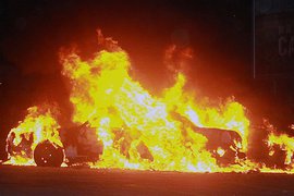 Бесхозный "феррари" дотла сгорел в центре Москвы