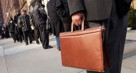 Банкиры признали, что не могут выследить счета чиновников