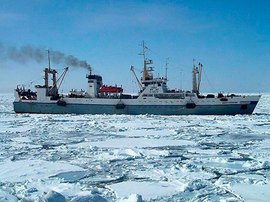 траулер Дальний Восток